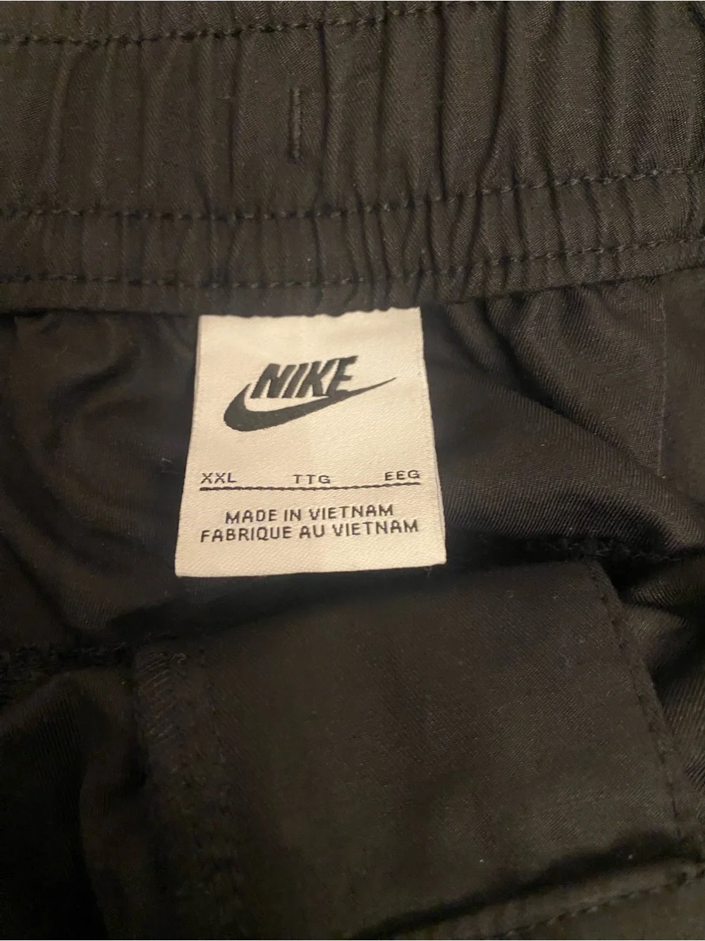 Nike Men’s Black Cargo Pants with Side Pockets